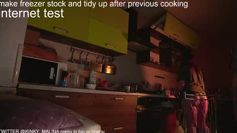 Snapshot of kinky_malina chatting on March 2025 07:14:02 AM Heeey My name - Rose. Chat w me here or -  online show from March 2025 07:14:02 AM