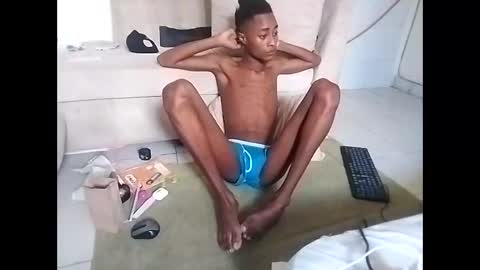 Snapshot of kinkybby_ chatting on February 2025 12:13:02 PM kinkybby_ online show from February 2025 12:13:02 PM