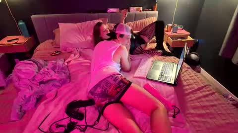 Kinkyblinders online show from October 2025 10:38:02 AM