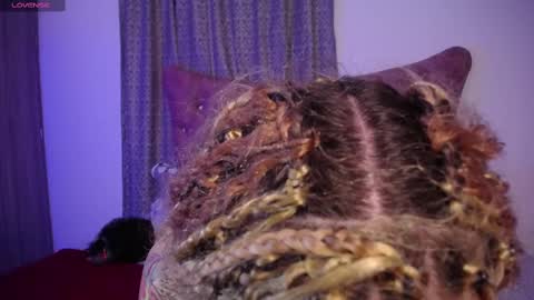 Snapshot of kinkydoll_ chatting on February 2025 11:15:01 PM Sara online show from February 2025 11:15:01 PM