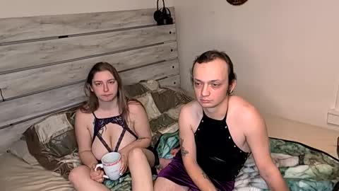 Snapshot of kinkyqueenandpet95 chatting on February 2025 04:25:02 AM kinkyqueenandpet95 online show from February 2025 04:25:02 AM