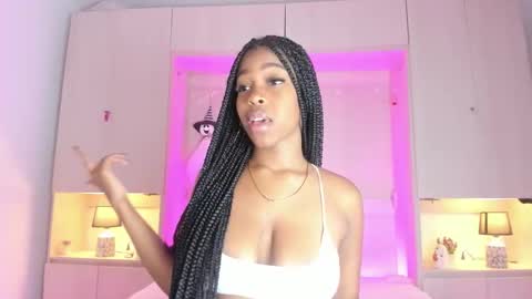 M A R A  online show from October 2025 12:47:01 PM