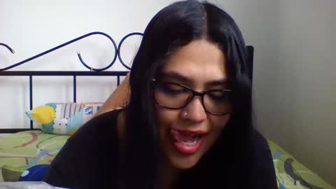 kion_and_valu online show from October 2025 05:43:01 PM