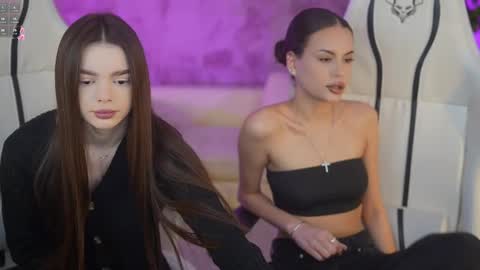 Snapshot of kira0541 chatting on February 2025 07:30:02 PM Sweet girls online show from February 2025 07:30:02 PM
