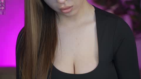 Snapshot of kira0541 chatting on November 2025 01:03:01 PM Sweet girls online show from November 2025 01:03:01 PM