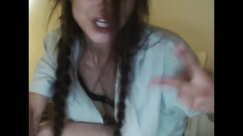 Kira1st  online show from May 2026 06:26:01 PM