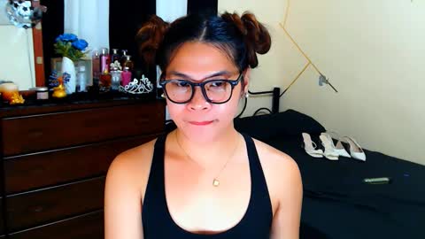 KIRA online show from March 2026 05:05:01 PM