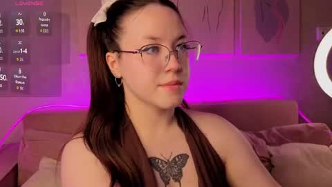 Snapshot of kira_be11 chatting on June 2026 09:14:01 AM Kira Be11 online show from June 2026 09:14:01 AM
