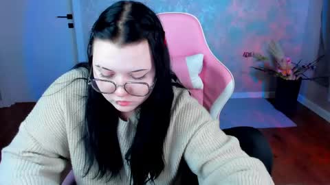 kira online show from April 2026 09:26:02 AM