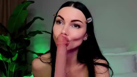 Kira and friends online show from March 2026 02:06:01 AM