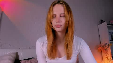 Snapshot of kira_sunrise chatting on April 2026 04:21:01 AM Kira online show from April 2026 04:21:01 AM