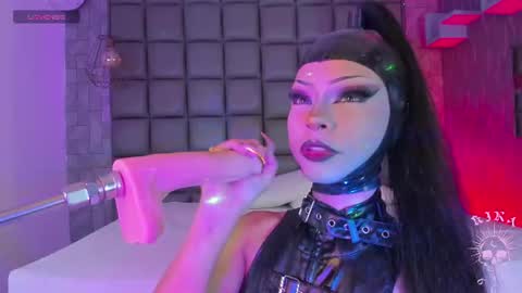 Snapshot of kira_vance chatting on July 2026 04:49:01 AM Kira online show from July 2026 04:49:01 AM