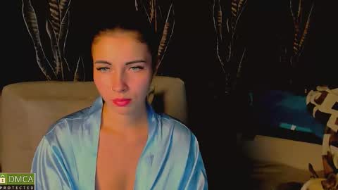 kiraa sunny online show from October 2025 07:58:02 PM