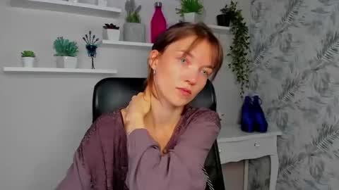 KIRA online show from June 2026 05:42:01 AM