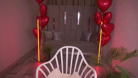 Kira online show from February 2025 09:21:02 PM