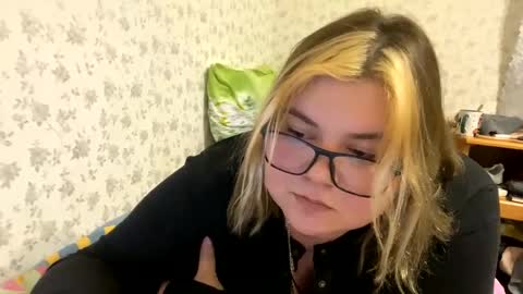 Just Kira online show from December 2024 05:25:01 PM