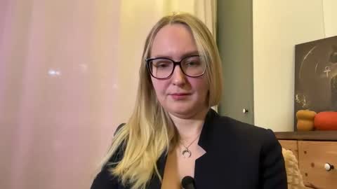 Snapshot of kirafatex chatting on November 2025 04:13:02 PM KiraFatex online show from November 2025 04:13:02 PM