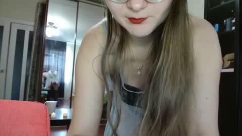 KiraGoldens online show from November 2025 06:26:02 AM