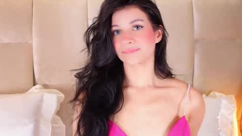 kira online show from October 2025 01:52:02 AM