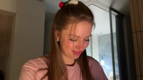 Kira online show from March 2026 05:05:02 PM