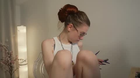 Snapshot of kiraninetails chatting on September 2025 10:38:02 AM ARI online show from September 2025 10:38:02 AM