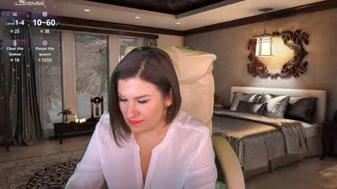 Kira online show from February 2025 06:35:02 PM