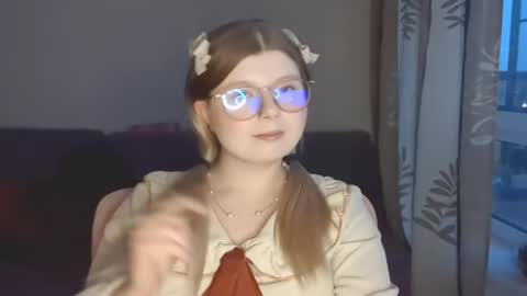 KiraYume online show from May 2026 04:23:01 PM