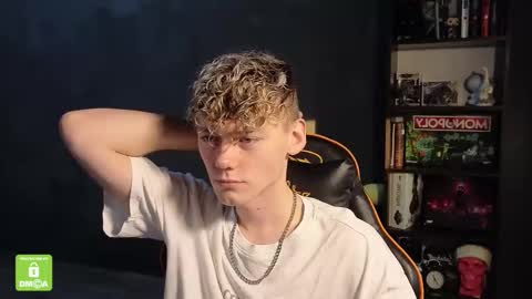 Kirill and Andrey online show from November 2025 01:21:02 PM