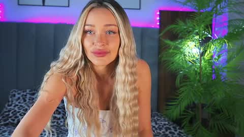 Risha online show from April 2026 01:04:01 AM