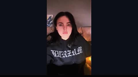 Kira online show from October 2025 07:14:01 PM