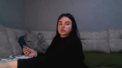 Kira online show from November 2025 05:24:02 PM