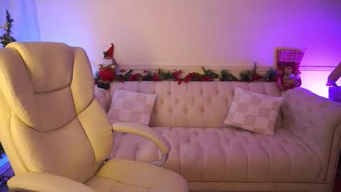 KissableKira online show from December 2025 07:05:01 AM