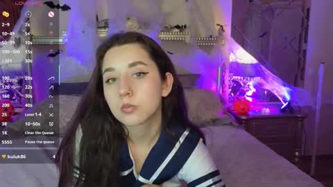 Snapshot of kisses_eva chatting on October 2025 11:57:02 AM Hot Eva online show from October 2025 11:57:02 AM