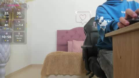 Snapshot of kissi_tay1 chatting on October 2025 11:42:02 AM KISSI online show from October 2025 11:42:02 AM