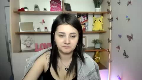 kissleoxx online show from June 2026 12:09:02 PM