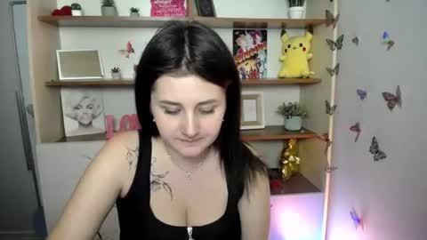 kissleoxx online show from June 2026 12:24:02 PM