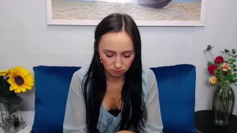 Snapshot of kissluisa chatting on February 2026 08:16:02 AM LuisaLove online show from February 2026 08:16:02 AM