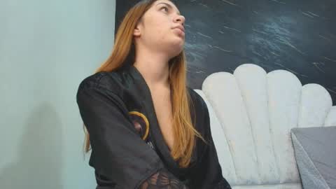 BELLA FLAME online show from May 2026 07:08:02 PM