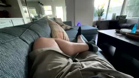 Snapshot of kitanko chatting on December 2025 11:57:02 PM Hunter online show from December 2025 11:57:02 PM