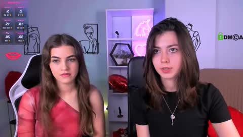 kitniss online show from October 2025 12:14:01 PM