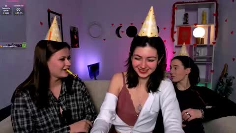 kitniss online show from February 2026 09:27:02 PM