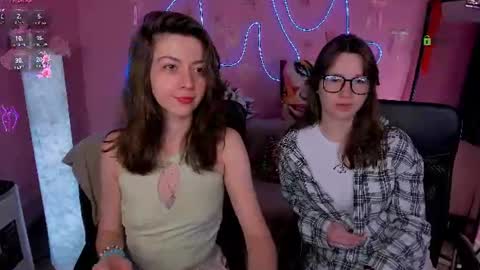 Snapshot of kitniss_dreamy chatting on June 2026 07:16:02 PM kitniss online show from June 2026 07:16:02 PM