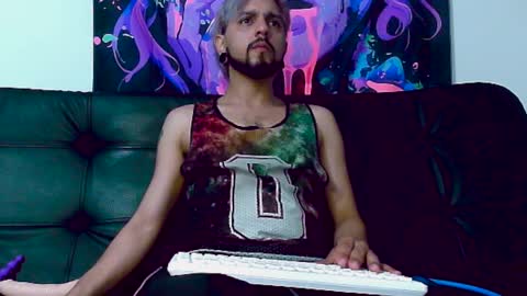 Alejandro online show from September 2025 03:28:01 AM