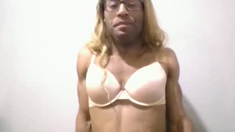 Snapshot of kittencrown chatting on March 2026 05:35:01 AM bambi online show from March 2026 05:35:01 AM