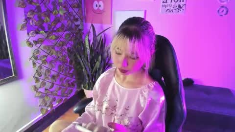 Snapshot of kitty_gang_ chatting on November 2025 03:38:02 AM kitty_gang_ online show from November 2025 03:38:02 AM