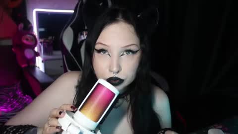 Hey  Im Ellie  if you like me and like my show give me a thumbs up hehe online show from July 2026 08:46:01 PM