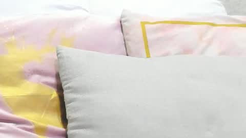 Katy online show from November 2025 03:05:01 AM