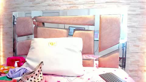 kitty online show from February 2026 07:23:02 PM