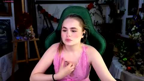 Snapshot of kitty_pantera chatting on October 2025 10:49:02 AM kitty_pantera online show from October 2025 10:49:02 AM