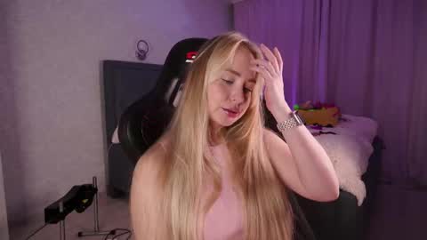 Snapshot of kitty_ricky chatting on December 2025 09:47:02 AM Kelsi and Ricky online show from December 2025 09:47:02 AM